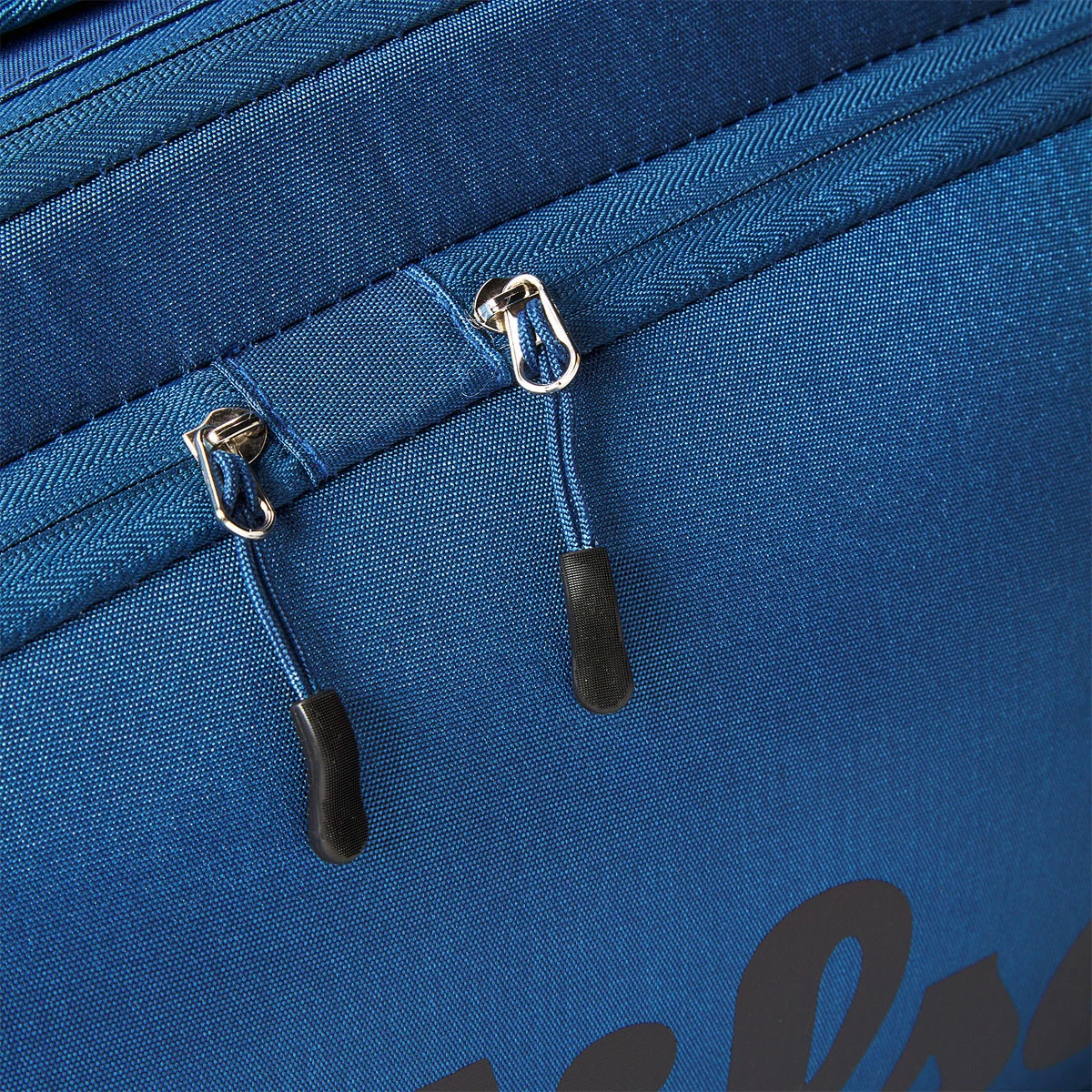 SAC DE TENNIS WILSON TOUR ULTRA V4 12 RAQUETTES 8 SAC DE TENNIS WILSON TOUR ULTRA V4 12 RAQUETTES – Image 8