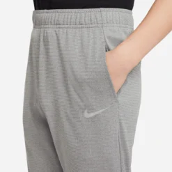 PANTALON NIKE JUNIOR TRAINING POLY 9 PANTALON NIKE JUNIOR TRAINING POLY -Équipement De Tennis dm8546 091 gris 4